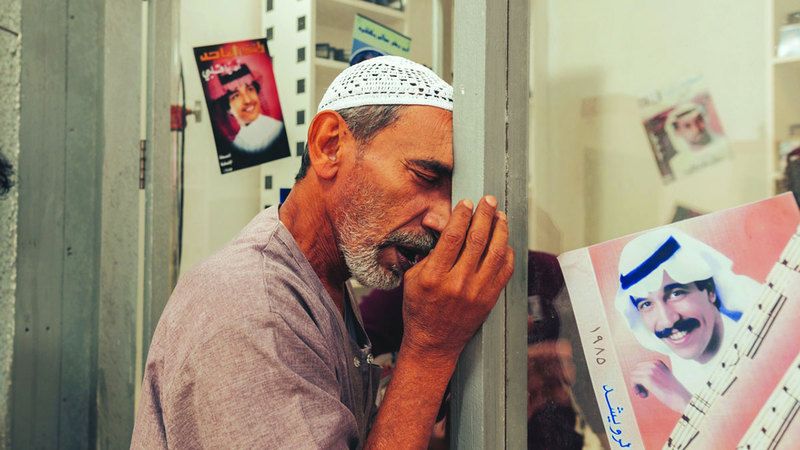 الامارات | مرعي الحليان ينجح بعفوية «الكبار» في تجارب الكوميديا