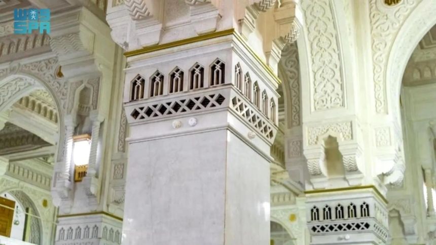 أكبر منظومات التبريد عالميًا.. تعقيم هواء المسجد الحرام 9 مرات يوميًا