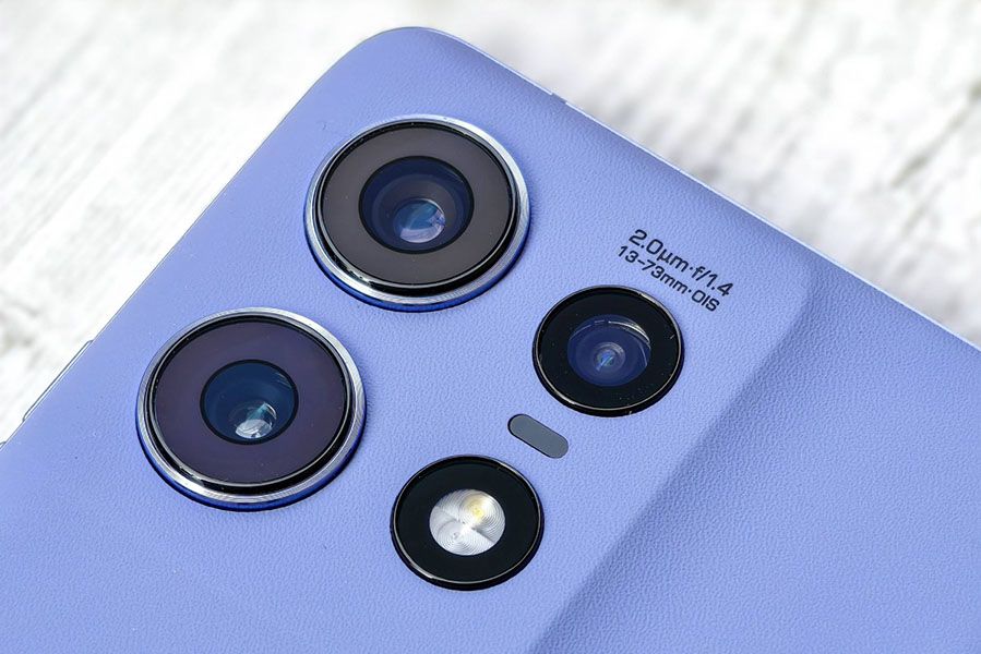 تكنولوجيا: هاتف Motorola Edge 50 Pro ينطلق رسمياً بمعدل تحديث 144Hz وكاميرة سيلفي بدقة 50 ميجا بيكسل