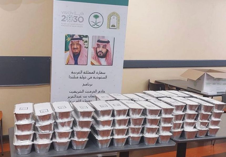قناديل فرح سعودية.. إشادة أردنية ببرامج خادم الحرمين الرمضانية