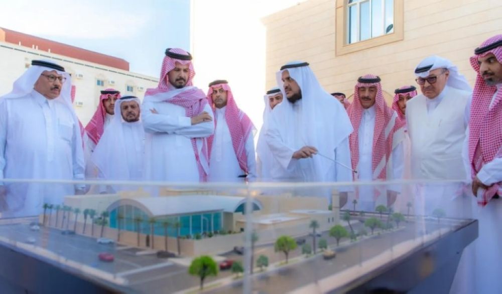 أمير منطقة المدينة المنورة يدشن معمل "شهم" للموهوبين
