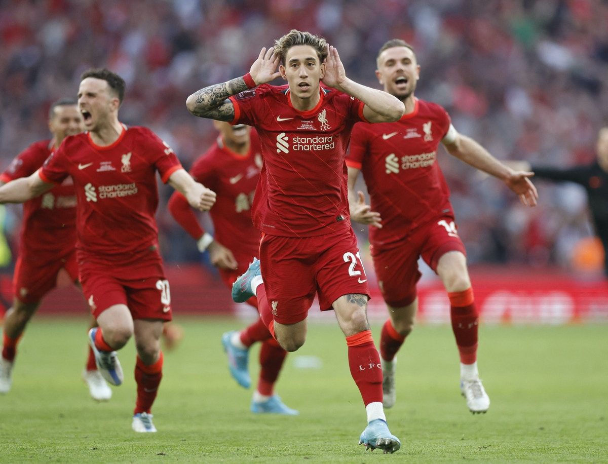 ليفربول يقبض على الصدارة بثلاثية شيفيلد