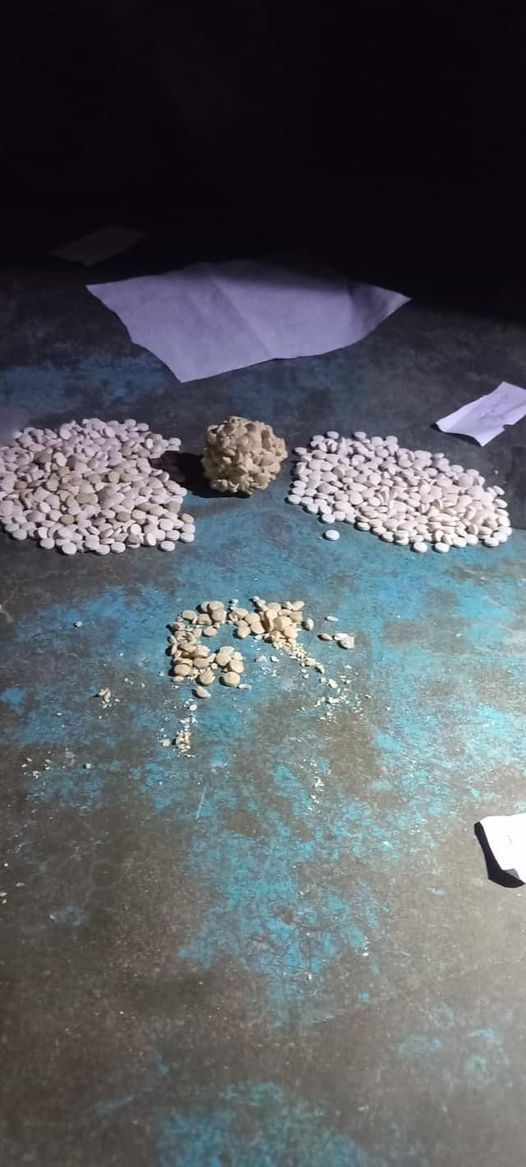 مكافحة المخدرات تضبط متهم بحوزته ٧٠٠ حبة كبتاجون وكفة حشيش