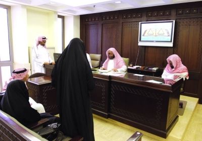 أمطار متوسطة على منطقة عسير