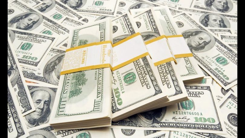 آسيوي يرفض رد مبلغ أُودع في حسابه بالخطأ