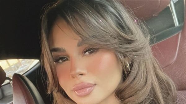 بإطلالة جذابة.. شاهد منة عرفة تهنئ جمهورها بعيد الفطر “المايوه طبيعي على الشاطئ”