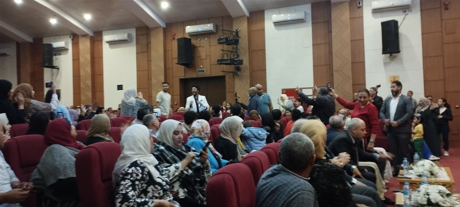 أنا بطل .. الفنان سامح يسرى يحيى احتفال عيد الفطر في السامر بأجواء كرنفالية