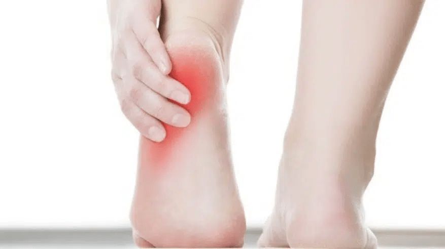 7 أسباب لـ آلام الكعبين.. تنبيه مهم لكبار السن