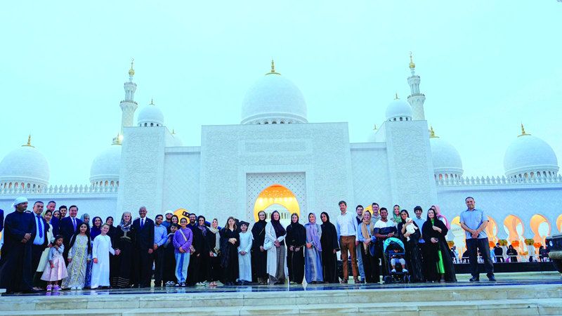 الامارات | 394 شخصاً يمثلون 13 سفارة بالدولة شاركوا في «جسور»