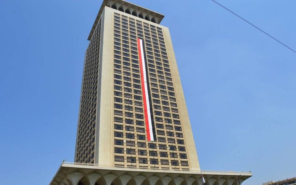 مصر تدعو إلى تجنيب المنطقة وشعوبها المزيد من عدم الاستقرار والتوتر