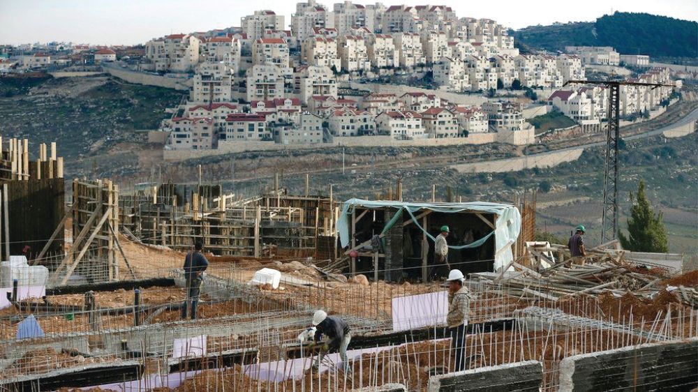 في حماية قوات الاحتلال.. مستوطنون يقيمون بؤرة استيطانية بالأغوار الشمالية
