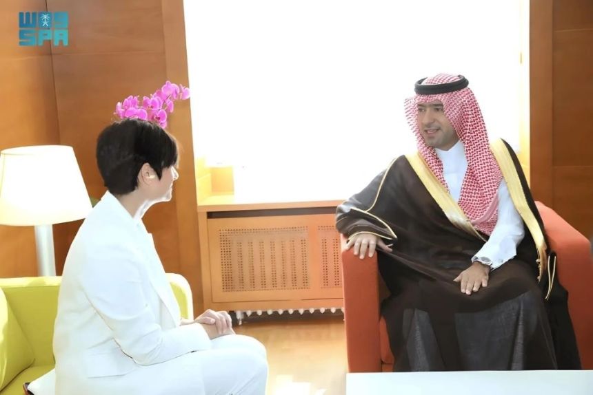 بالصور.. وزير الإسكان يبحث سبل التعاون مع إسبانيا في عدة قطاعات
