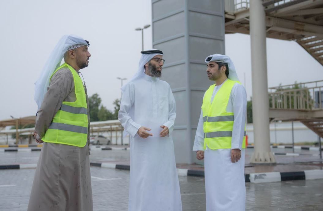 الامارات | بلدية عجمان: 15 فريقاً ميدانياً للتعامل مع الحالة الجوية