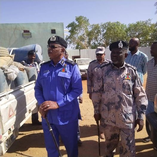 مدير شرطة ولاية نهرالنيل يقف على إنجاز أمني جديد لمكافحة التهريب بالولاية ويشيد بيقظة القوة وتصديها للمخربين