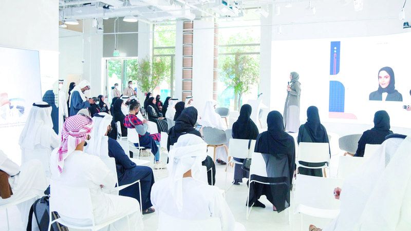 الامارات | 7000 درهم الحد الأقصى لدعم رواتب العاملين في «الخاص»