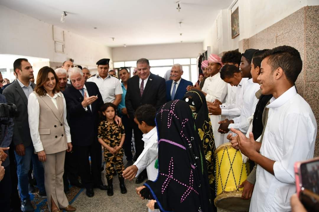 وزيرة الثقافة توجه بسرعة الانتهاء من أعمال تطوير المسرح الصيفي بالطور