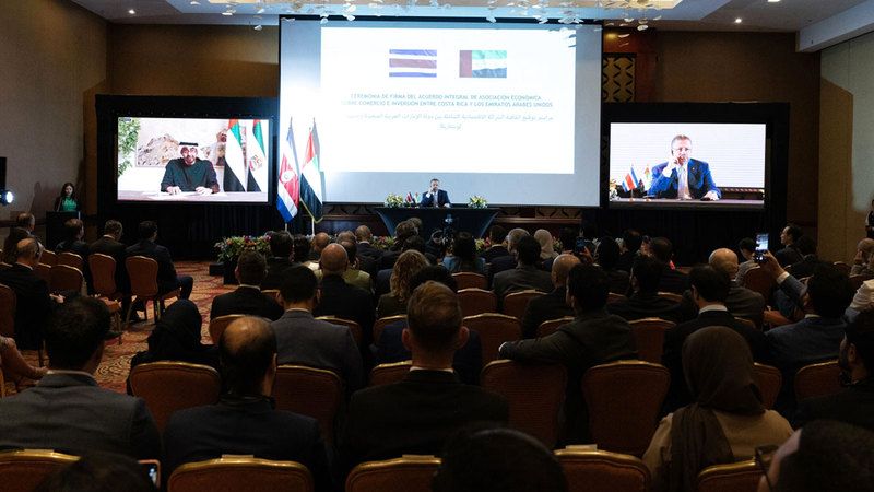 الامارات | رئيس الدولة ورئيس كوستاريكا يشهدان توقيع اتفاقية شراكة اقتصادية شاملة بين البلدين