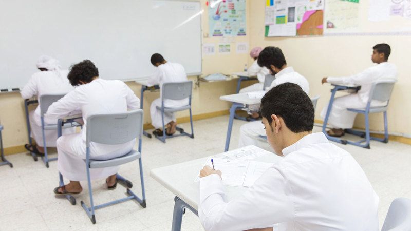 الامارات | «التربية» تدعو طلبة الـ 12 للتسجيل في «التعليم العالي» و«البعثات»