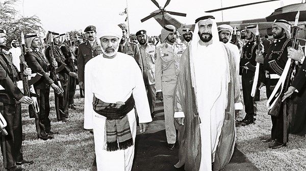 الإمارات وعُمان.. 5 عقود من التعاون