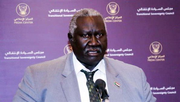 حرب السودان .. مالك عقار الأمين يلتقي العام لمجلس الكنائس العالمي