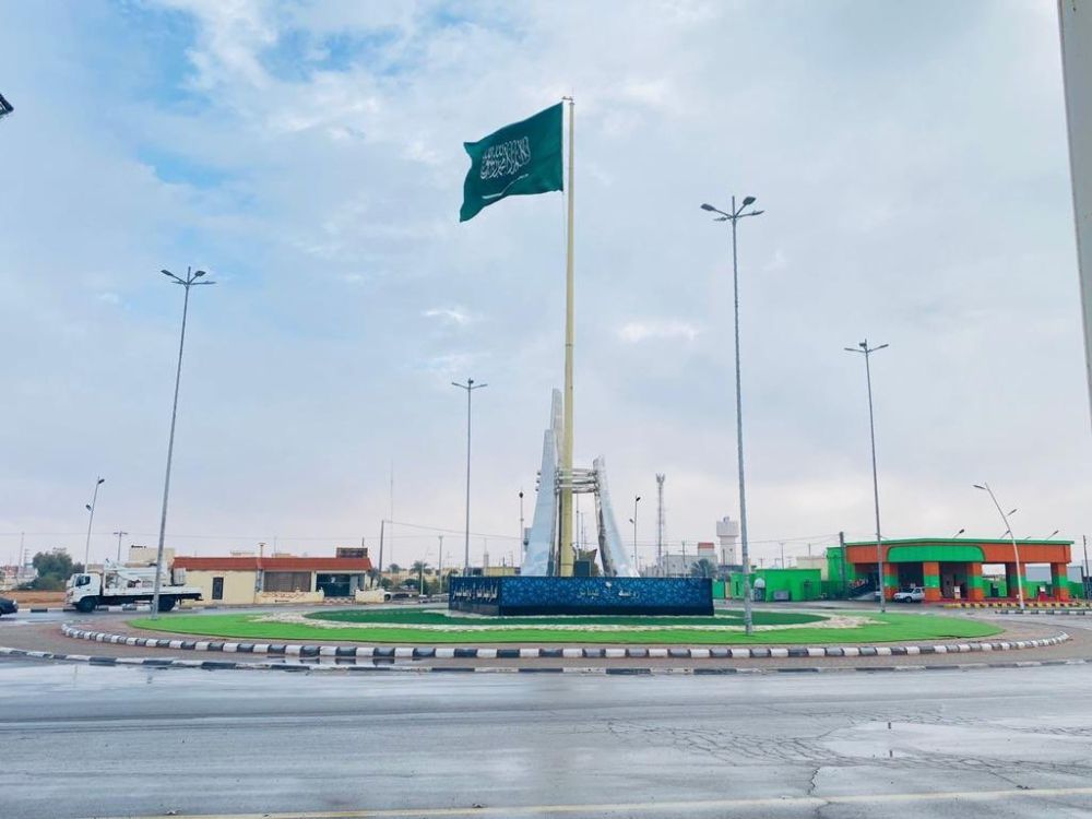 أمانة الحدود الشمالية تشرع في تركيب "المقاعد الذكية" بالأماكن العامة في طريف