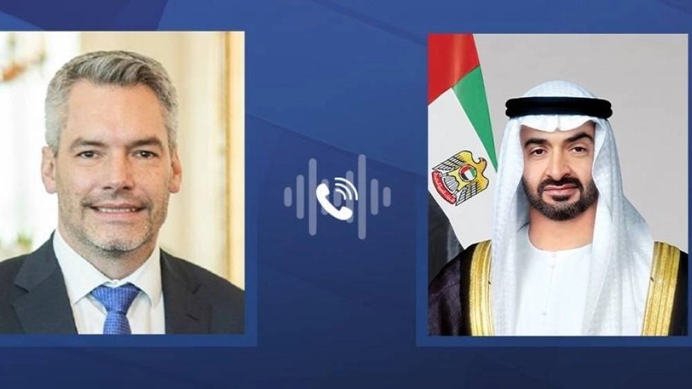 الامارات | رئيس الدولة يتلقى اتصالاً هاتفياً من مستشار النمسا بحثا خلاله العلاقات الثنائية وتطورات الأوضاع