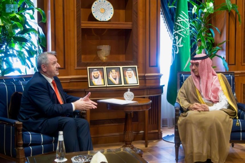 سفيران ووفد مستشاري الكونجرس الأمريكي.. تفاصيل 3 لقاءات لـ"الجبير"