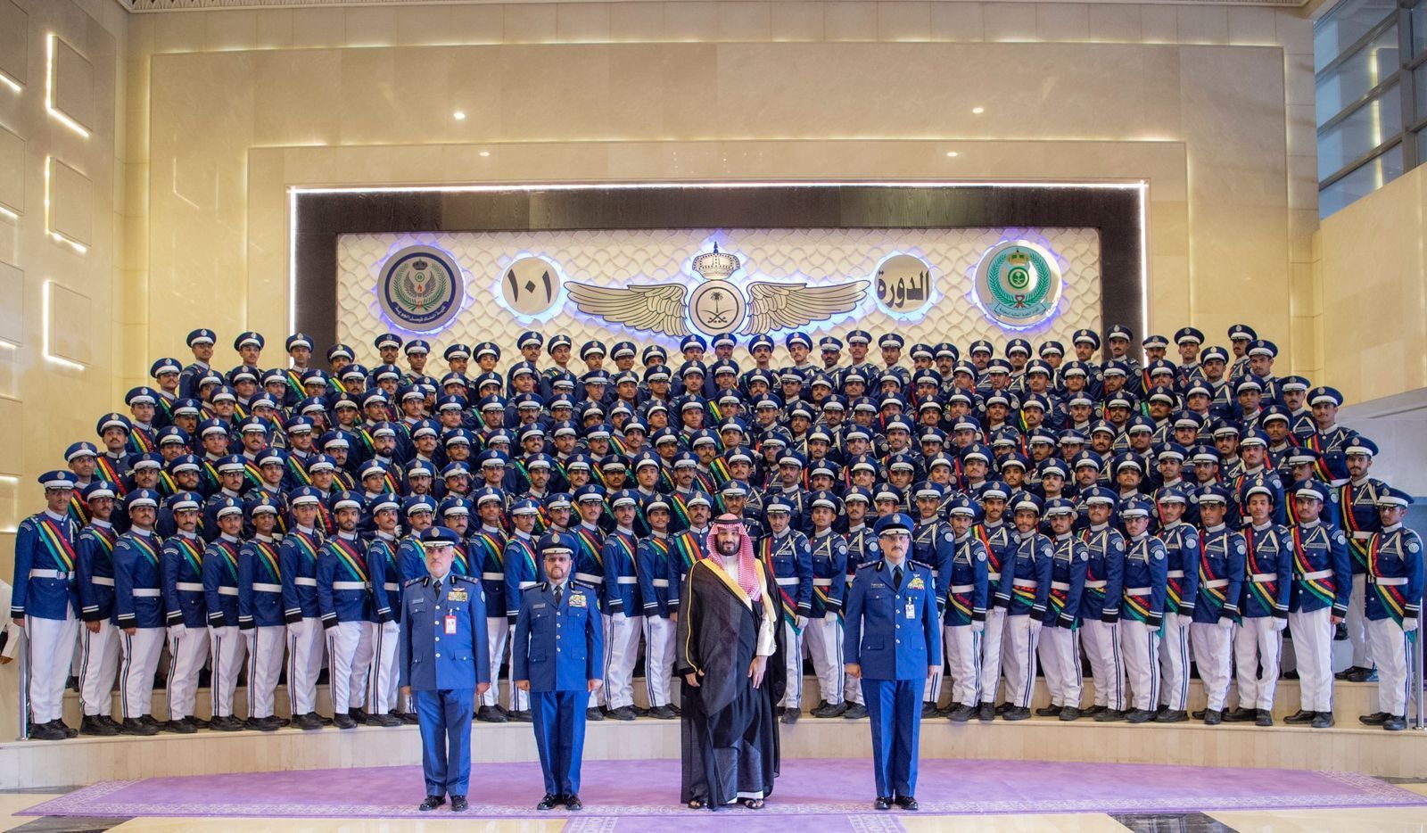 تخريج الدفعة 82 من طلبة كلية الملك عبدالعزيز الحربية