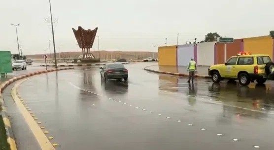 السعودية | الدفاع المدني يحذر: أمطار رعدية على معظم الخليج 365 حتى الثلاثاء