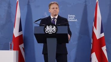 الخليج اليوم .. بريطانيا: أسقطنا صاروخاً أطلقه الحوثيون باتجاه سفينة تجارية