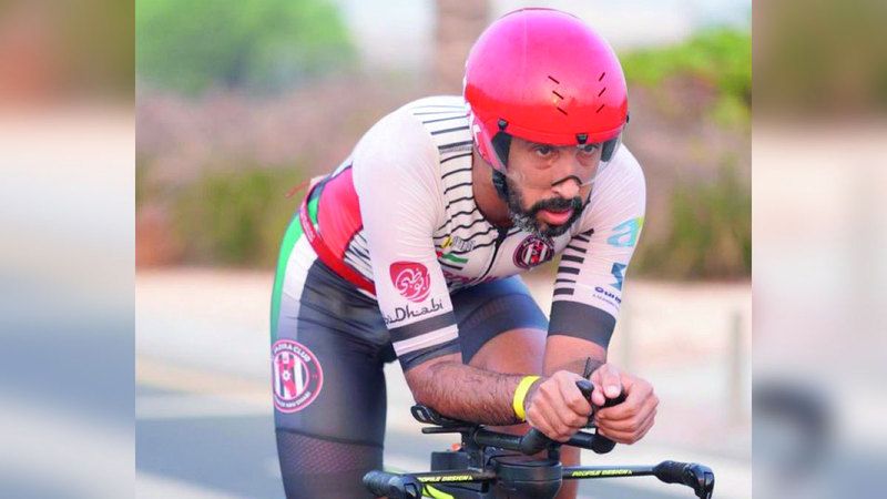 الامارات | مواطن بعمر 40 سنة يتأهل إلى مونديال الترايثلون
