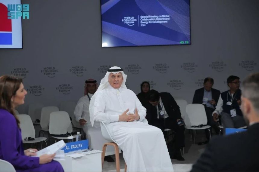 وزير البيئة: المملكة تواجه تحدي تدهور الأراضي بمنظور شمولي