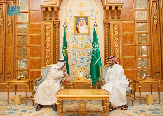 السعودية | ولي العهد يلتقي سمو أمير دولة الكويت