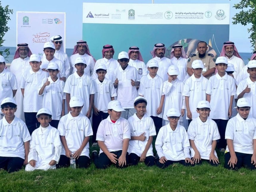 بالصور.. زراعة وتنظيف الواجهة البحرية ضمن أسبوع البيئة في رابغ