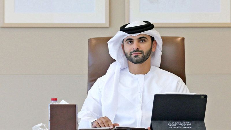 الامارات | منصور بن محمد يطلع على استعدادات "طرق دبي" للتعامل مع الحالة الجوية