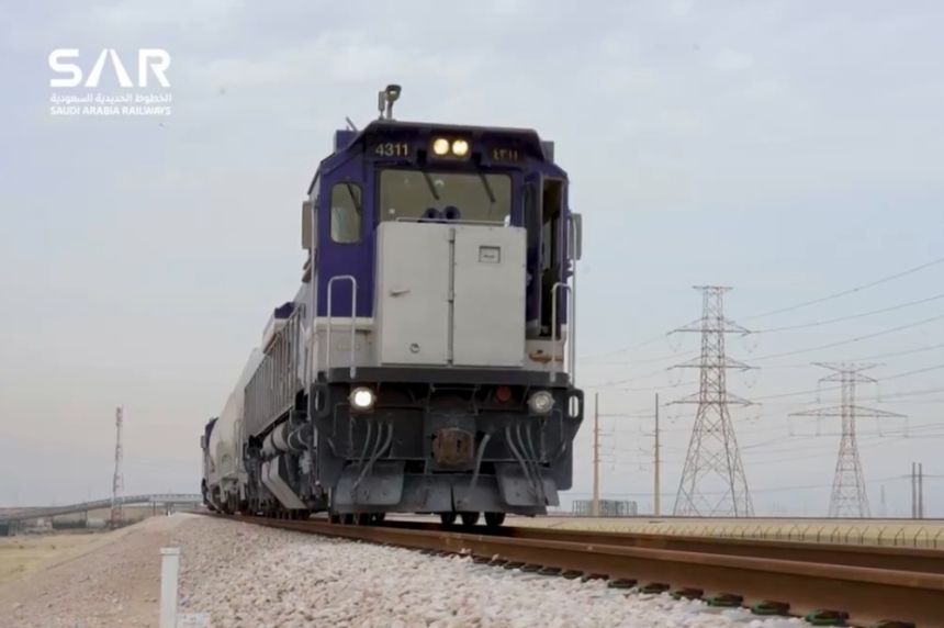 في 3 شهور.. زيادة 23% في أعداد المسافرين عبر الخطوط الحديدية بالمملكة