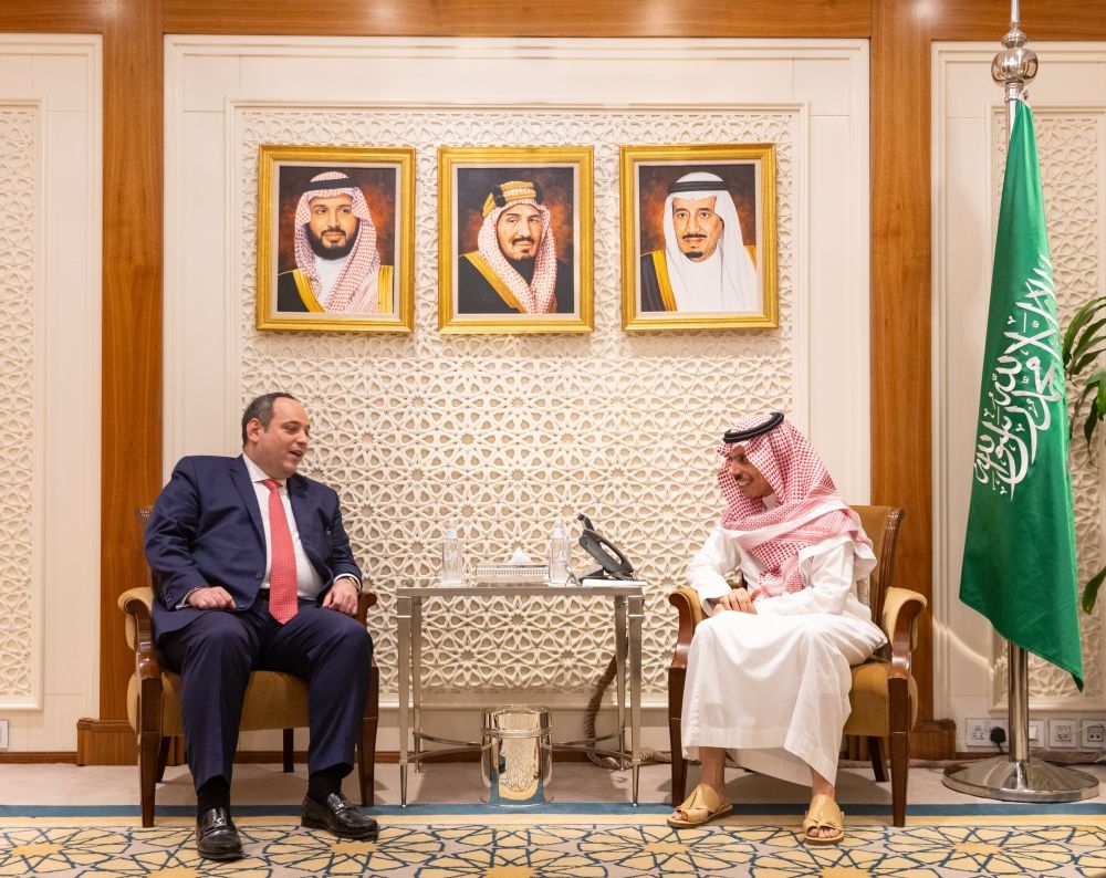 وزير الخارجية يبحث مع "الدولي للمعارض" استعدادات إكسبو الرياض 2030