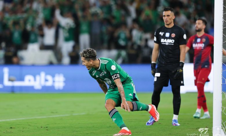 الاهلي يضرب ضمك برباعية في الدوري السعودي