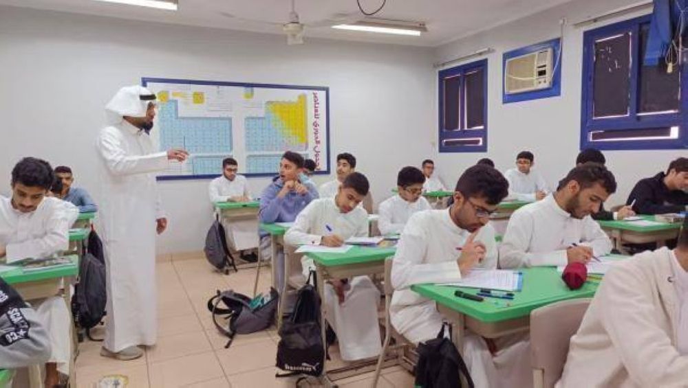 مراتب شرف أولى وثانية للمتفوقين من خريجي المرحلة  الثانوية.. إليك الشروط