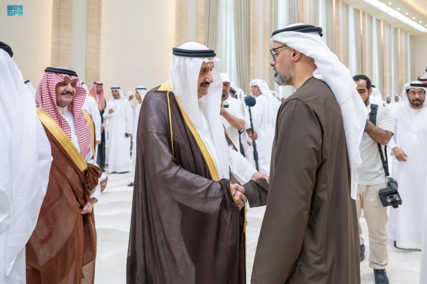 الأمير منصور بن متعب ينقل تعازي القيادة للرئيس الإماراتي في وفاة الشيخ طحنون بن محمد آل نهيان