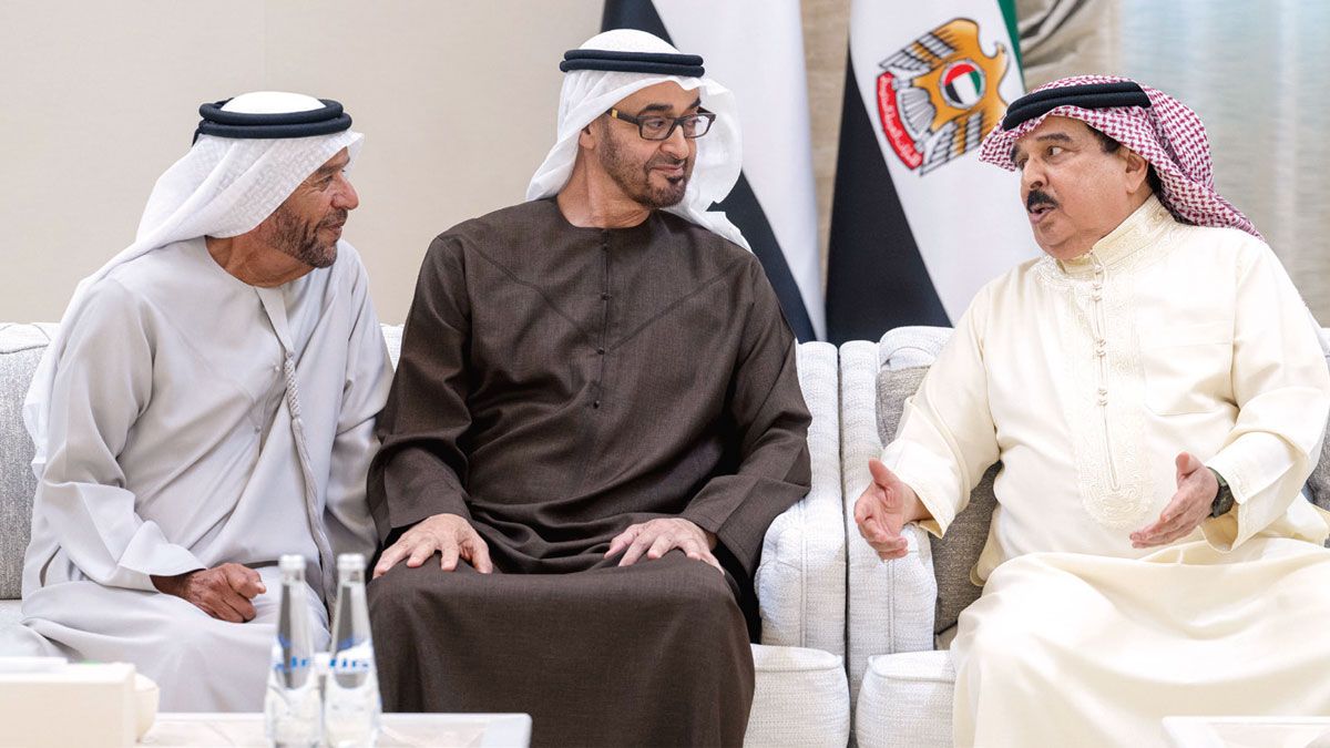 الامارات | رئيس الدولة يتقبل التعازي في وفاة طحنون بن محمد من قادة الدول ووفودها والشيوخ وممثلي عدد من الجهات