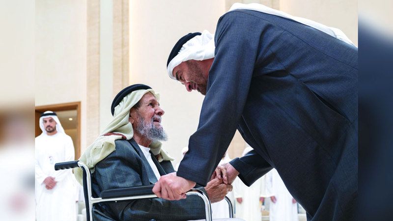 الامارات | رئيس الدولة يواصل تقبل التعازي في وفاة طحنون بن محمد من وفود الدول الشقيقة والصديقة وجموع المُعزّين