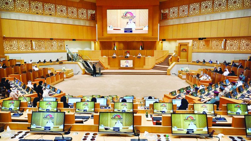 الامارات | تقرير برلماني يرصد 11 ممارسة سلبية يرتكبها عاملون في منشآت غذائية