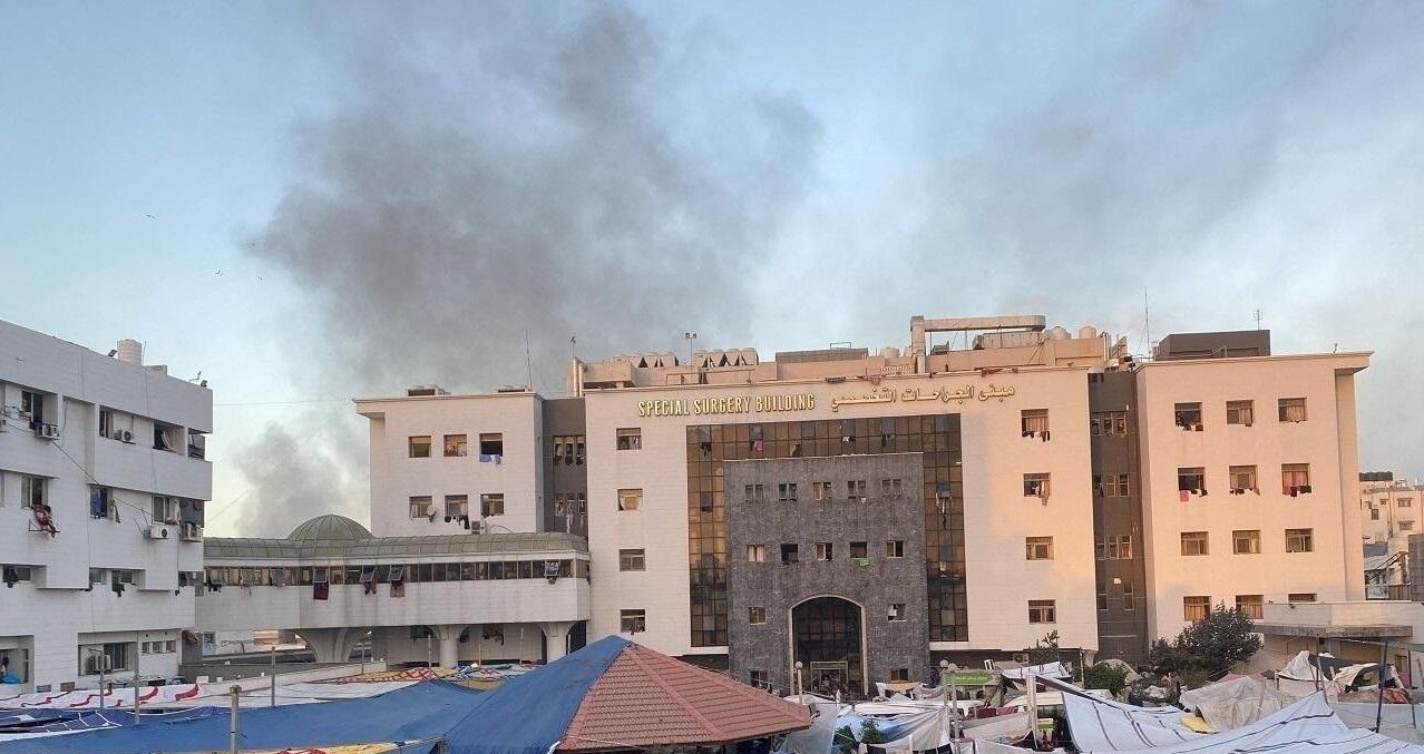 الصحة الفلسطينية: 120 شهيداً لم يتم انتشالهم في محيط مستشفى الشفاء بمدينة غزة