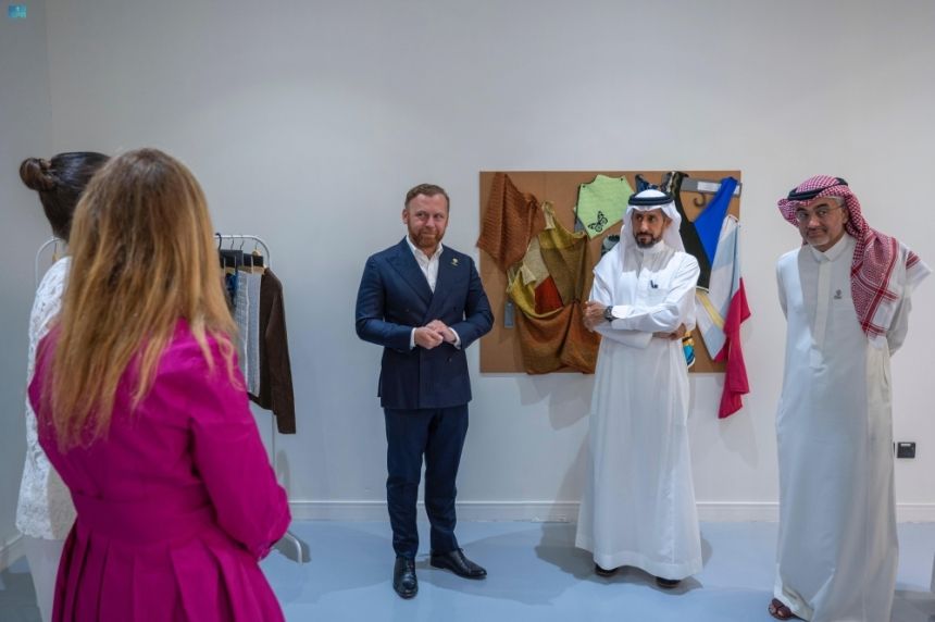 مبادرة غير مسبوقة.. إطلاق أول أستوديو لتطوير الأزياء في الرياض