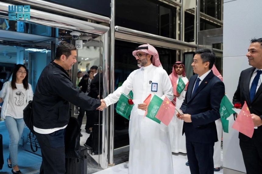 مطار الملك خالد يدشن مسارًا جويًا مباشرًا بين الرياض وبكين