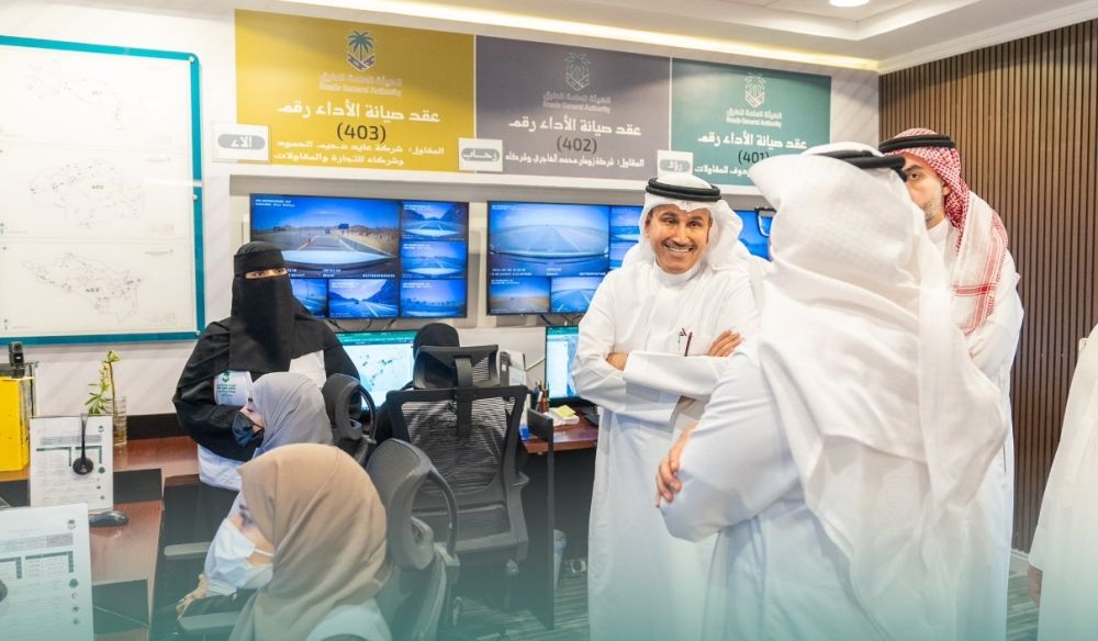 وزير النقل يقف على استعدادات استقبال الحجاج في المدينة المنورة
