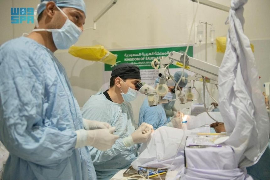 منها مشروع نور السعودية.. مركز الملك سلمان يواصل جهوده الإغاثية بـ5 دول