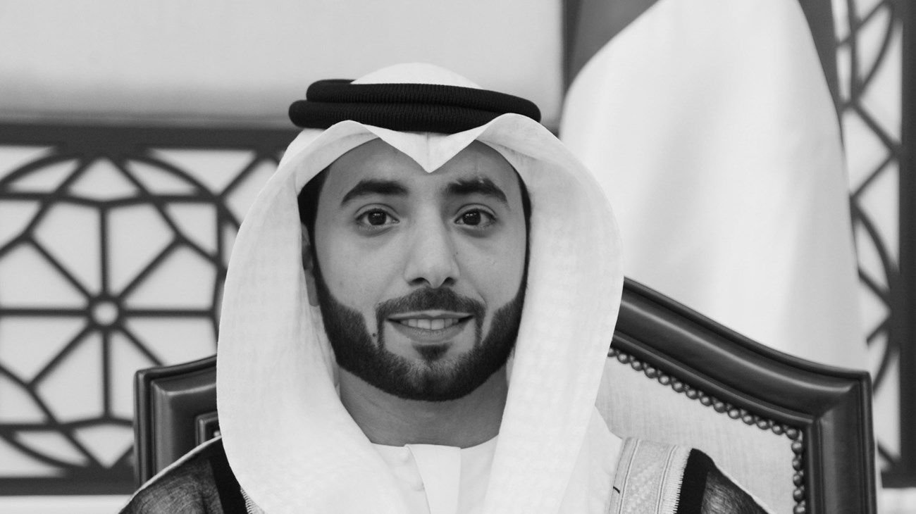 الامارات | حاكما عجمان وأم القيوين والشيوخ يقدمون التعازي بوفاة هزاع بن سلطان بن زايد