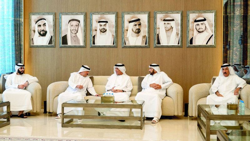 الامارات | سعود بن صقر يعزّي سيف الشعفار في وفاة زوجته
